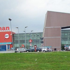 Auchan: semester merah untuk raksasa supermarket