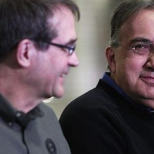 FCA، Marchionne ٹیکس ادا کرنے کے لیے حصص فروخت کرتا ہے۔