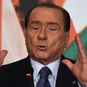 Fininvest: dividendo de 92 milhões para Berlusconi