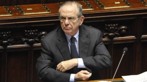 Padoan: privatizzazione Fs nel 2016, ma la proprietà della rete rimarrà pubblica