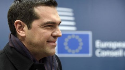 Grecia alle strette, cinesi in Pirelli e in Saipem