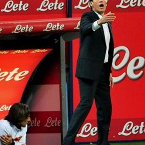 Kejuaraan Serie A: Roma menang dan kembali ke pemimpin, mabuk perjalanan menghentikan Lazio