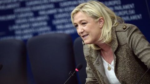 Le Pen e Podemos, due flop e una lezione per Salvini e Grillo