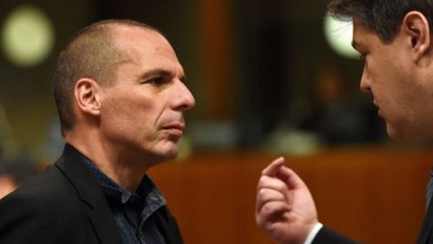 Allarme Grecia: “Servono aiuti entro il 9 aprile altrimenti è bancarotta”