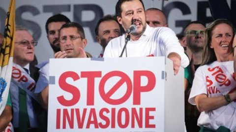 Le Pen schmeißt ihren Vater Salvini den Roma raus