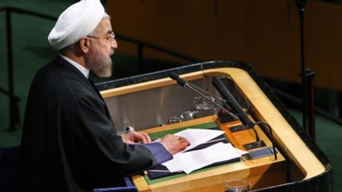 Iran nucléaire, Rohani : "Nous ne signerons un accord qu'après le retrait des sanctions"