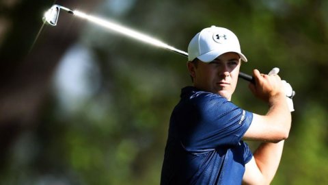 Golf: Spieth sollamaya yakın, McIlroy uyarıldı