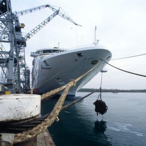 Fincantieri, scattano i realizzi. I Btp sfiorano il 2,2% in asta