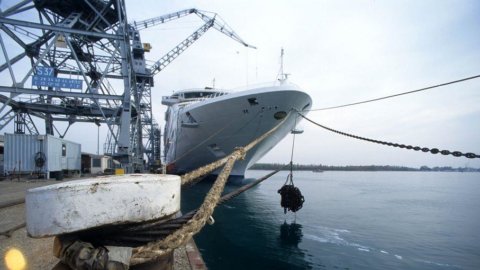 Fincantieri: Monfalcone, via i sigilli