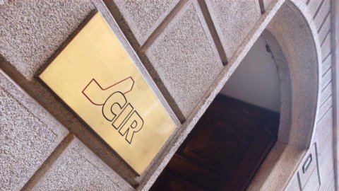 Cir torna all’utile nel primo trimestre e vede 2015 positivo