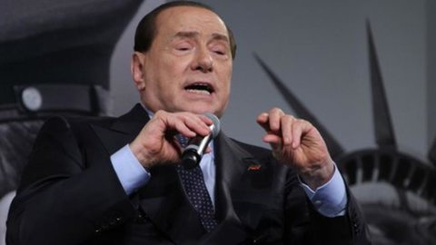 Berlusconi vai passar por cirurgia cardíaca