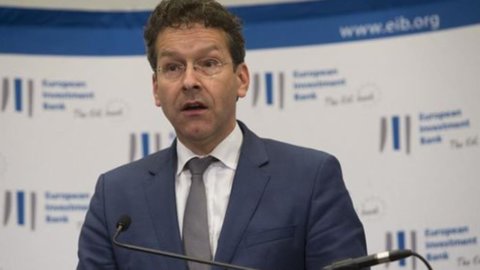 Dijsselbloem: "Grécia, reestruturação da dívida não é tabu"