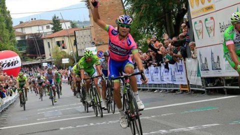 RADFAHREN – Giro d'Italia, Aru greift an, aber Contador gibt nicht auf