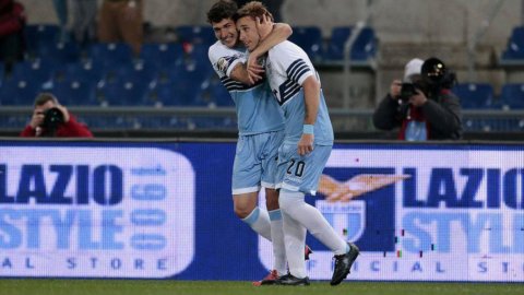 CAMPIONATO SERIE A – La Lazio espugna Napoli (2 a 4), conquista il terzo posto e vola in Champions