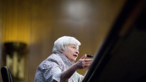 Yellen, ketua Fed: "kenaikan suku bunga AS dalam setahun"