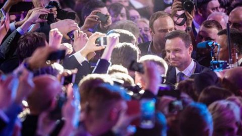 Polonia, elezioni presidenziali: vince il populista euroscettico Duda
