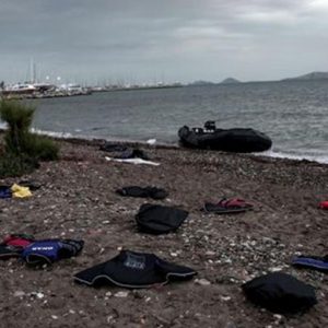 UE: realocar 24 refugiados da Itália para outros países