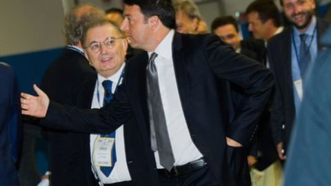 ENDÜSTRİYEL DERBY - Confindustria Expo'da toplanıyor ama Renzi, Marchionne'den Melfi'ye gidiyor