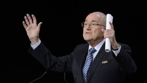 Vergogna Fifa: rieletto Blatter ma l’ombra degli scandali si allarga