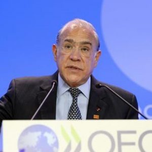 OECDはヨーロッパの成長予測を引き上げ、米国は減速