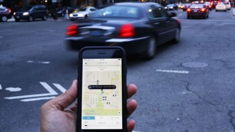 Uber a breve consegnerà le pizze a domicilio