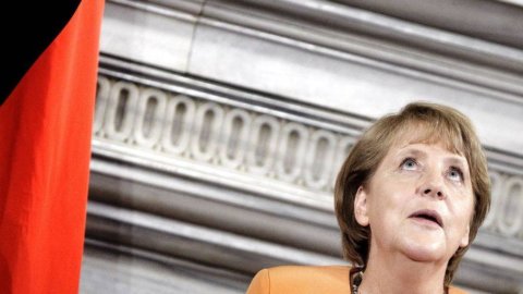 German alarm on Grexit but Merkel goes ahead