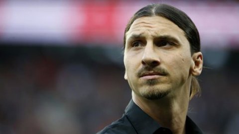 CALCIO MARKET - Milan poursuit Ibra, la Juve d'Oscar et l'Inter de Salah