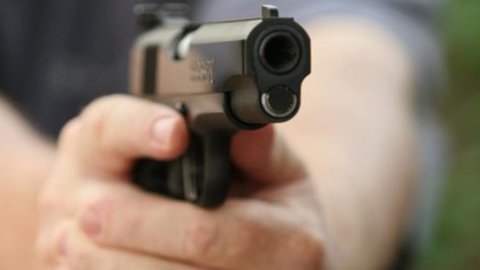 Pistol Colt menuju kebangkrutan, setelah lebih dari 150 mitos berakhir