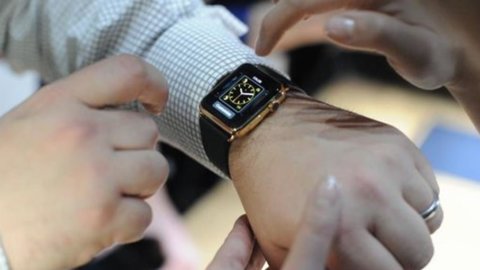 Apple Watch da oggi in Italia, tre versioni per tutte le tasche