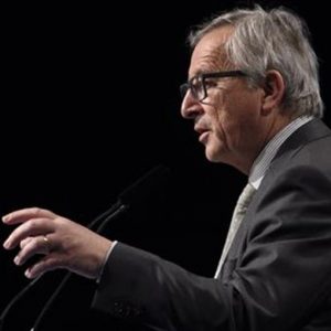 Juncker, Yunanlılara: "Planla ilgili referandumda evet oyu verin"