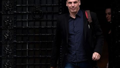 Référendum Grèce, Varoufakis : "Si le Oui gagne, possible démission du gouvernement"