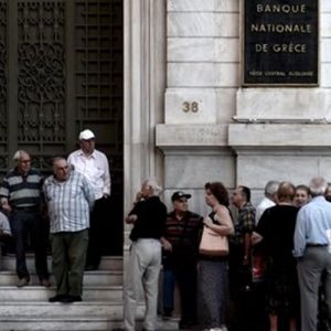 Referendum din Grecia: cap la cap în sondaje între Da și Nu