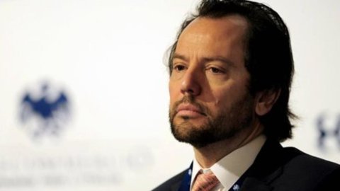 Eni, Luigi Zingales 辞去董事会职务