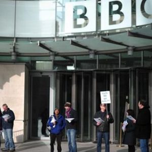 La Bbc taglia oltre 1.000 posti di lavoro