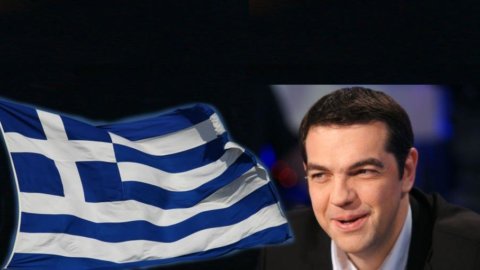 Il Parlamento greco approva a larga maggioranza il piano Tsipras