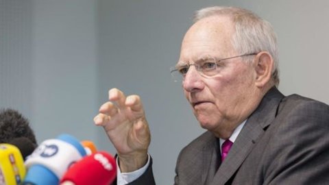 Yunani, resep Schaeuble tidak berhasil: kasus Argentina membuktikannya