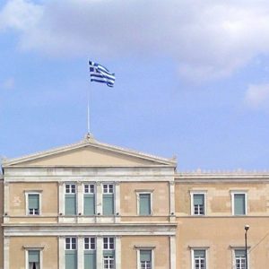 Grecia, il Parlamento approva anche il secondo pacchetto di riforme