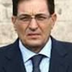 Sisilia, badai Crocetta-Borsellino, Gubernur menghentikan dirinya sendiri