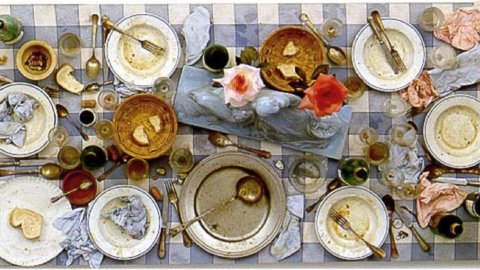 Eat Art: una corrente artistica che intrappolò il cibo nelle resine, in mostra con le ricette