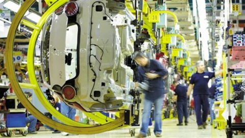 Fca: a Melfi la fabbrica torna sul palcoscenico