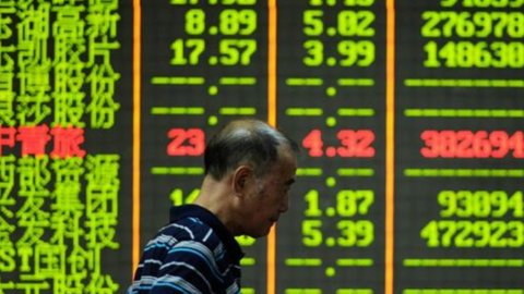 Shanghai se închide la -1,8%, dar bursele europene caută o revenire