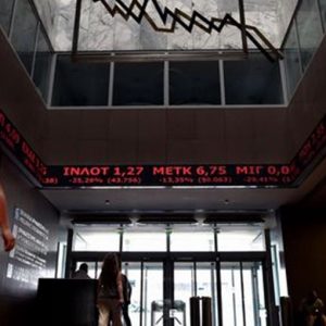 Обвал Афинской фондовой биржи (-16%) не беспокоит рынки: Piazza Affari прибавила 0,7%.