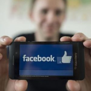 Bursele europene absorb scandalul Facebook