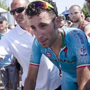 Vuelta'da sansasyonel: Vincenzo Nibali kovuldu