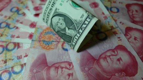 Borse: la Cina fa tremare il tech e il lusso, il tapering preoccupa meno
