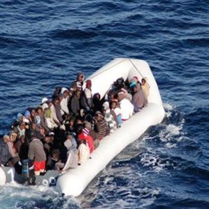 Migranten, Italien bereit, die Häfen zu schließen