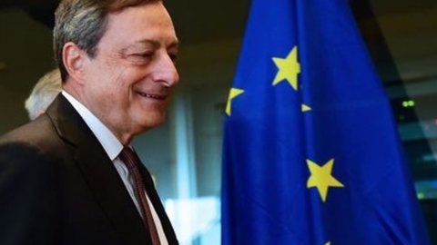 BCE: astăzi centrul atenției este pe Mario Draghi. Se așteaptă o consolidare a Qe
