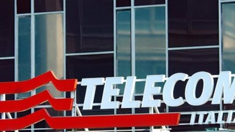 Telecom, Vivendi sale al 15,4% del capitale