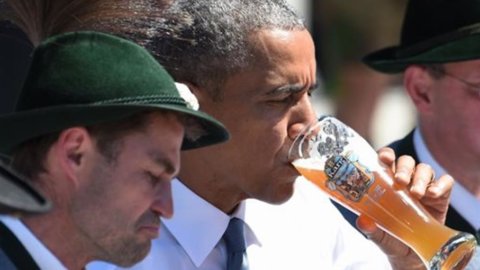 Bier, zur Hochzeit zwischen Bud und Peroni