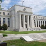 Trump-Fed, il Governatore Christopher J. Waller supporta i desiderata di Donald di tagliare i tassi e sostiene che i dazi non sono un problema